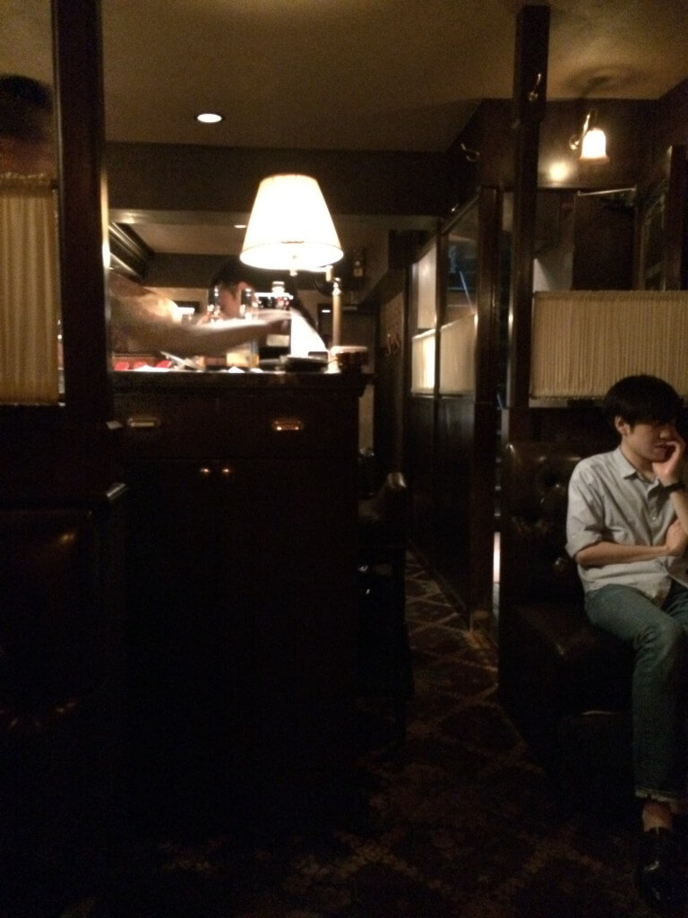 בתוך הבר,סנון אירופאי עתיק    