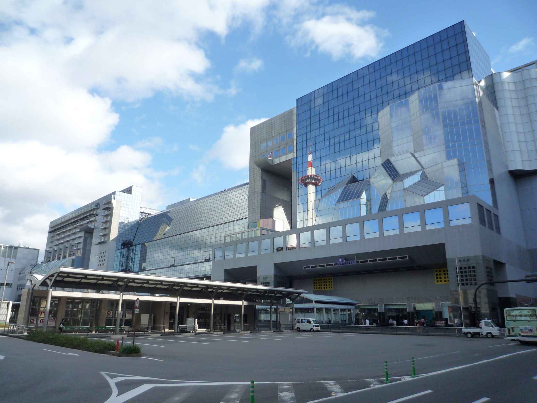 קומת אוכל איסטאן – אזור תחנת קיוטו – Isetan Department Food Floor