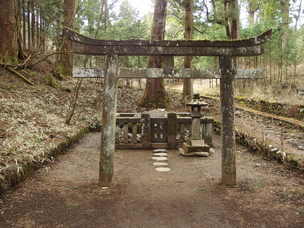 מקדש טאקינוג'ינג'ה – מרכז ניקו – Takinoo-jinja Shrine