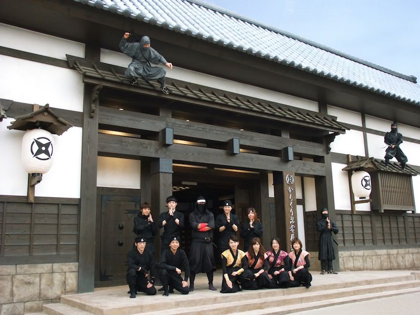 Okoshi Bus (Kyoto Regular Sightseeing Bus) World Heritage and special experience in Kyoto